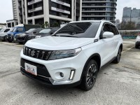 Suzuki  Vitara 輕油電休旅車 渦輪增壓 原版件 盲點偵測 Carplay | 新北市汽車商業同業公會｜TACA優良車商聯盟｜中古、二手車買車賣車公會認證保固