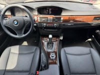 BMW/ 寶馬  3 SERIES  320i 跑6萬保證 車況氣質優 HID頭燈 導航搜尋：明旺汽車 | 新北市汽車商業同業公會｜TACA優良車商聯盟｜中古、二手車買車賣車公會認證保固