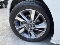 Hyundai  Elantra ★選配到滿檔☆小改款有六安EX 空力套件極光版‧一手車+里程數保證‧免鑰匙‧多合一大螢幕‧抬頭顯示器 | 新北市汽車商業同業公會｜TACA優良車商聯盟｜中古、二手車買車賣車公會認證保固