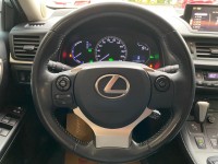 Lexus  CT200H 金鑽店~頂級摸門+大螢幕☆小改款雙電動記憶椅1.8油電.一手車+里程數保證.十安+定速 | 新北市汽車商業同業公會｜TACA優良車商聯盟｜中古、二手車買車賣車公會認證保固