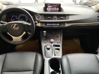 Lexus  CT200H 金鑽店~頂級摸門+大螢幕☆小改款雙電動記憶椅1.8油電.一手車+里程數保證.十安+定速 | 新北市汽車商業同業公會｜TACA優良車商聯盟｜中古、二手車買車賣車公會認證保固