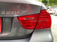 BMW/ 寶馬  3 SERIES  320i 金鑽店~總代理320I•自用車庫車+保證只跑11萬•循跡防滑+雙前座電動座椅 | 新北市汽車商業同業公會｜TACA優良車商聯盟｜中古、二手車買車賣車公會認證保固