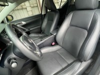 Lexus  CT200H  頂級豪華版 駕駛座電動調整 雙前座電熱椅 有摸門+雨滴感應☆電動記憶椅1.8油電.一手車十安+定速 | 新北市汽車商業同業公會｜TACA優良車商聯盟｜中古、二手車買車賣車公會認證保固