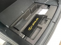 Lexus  CT200H  頂級豪華版 駕駛座電動調整 雙前座電熱椅 有摸門+雨滴感應☆電動記憶椅1.8油電.一手車十安+定速 | 新北市汽車商業同業公會｜TACA優良車商聯盟｜中古、二手車買車賣車公會認證保固