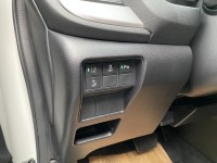 Honda  CR-V 金鑽店~CR-V 1.5 VTi-S 白 里程保證只跑6萬多公里 ACC主動跟車全速域 車道維持 變換 偏離 輔助系統 AEB自動煞停 遠光燈自動控制 斜坡起步輔助 循跡防滑 6安 胎壓監控 免鑰啟動車門鎖 定速 倒車影像 導航 多功能影音 右側影像無死角 後座出風口 LED頭燈 日行燈 尾燈 等多項配備！ | 新北市汽車商業同業公會｜TACA優良車商聯盟｜中古、二手車買車賣車公會認證保固