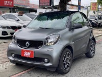 Smart  SMART FORTWO 金鑽店~SMART Fortwo 2人座 1.0 灰黑雙色 4安 循跡防滑 斜坡起步輔助 胎壓監控 定速 全景天窗 方向盤快控鍵 恆溫空調 LED日行燈 等多項配備！ | 新北市汽車商業同業公會｜TACA優良車商聯盟｜中古、二手車買車賣車公會認證保固