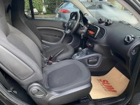 Smart  SMART FORTWO 金鑽店~SMART Fortwo 2人座 1.0 白黑雙色 4安 安全警示系統防追撞 循跡防滑 斜坡起步輔助 胎壓監控 定速 全景天窗 方向盤快控鍵 恆溫空調 LED日行燈 里程保證只跑1萬多公里 等多項配備！ | 新北市汽車商業同業公會｜TACA優良車商聯盟｜中古、二手車買車賣車公會認證保固