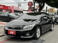 Honda  Civic 金鑽店~Civic 九代 1.8 VTi-S 黑色 4安 定速 天窗 多功能大螢幕 導航 藍芽系統 換檔撥片 恆溫空調HID頭燈 等多項配備！ 省油代步車 | 新北市汽車商業同業公會｜TACA優良車商聯盟｜中古、二手車買車賣車公會認證保固