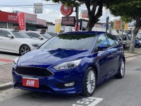 Ford/福特  Focus 金鑽店~focus  S頂級運動版 1.5T 寶藍色 里程保證3萬多公里 6安 車道偏離警示 車道變換輔助 AEB自動煞停 胎壓監控 遠光燈自動控制 盲點偵測 自動停車 天窗 倒車影像 免鑰啟動車門鎖 定速 導航 換檔撥片 等多項配備！ | 新北市汽車商業同業公會｜TACA優良車商聯盟｜中古、二手車買車賣車公會認證保固