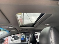 Hyundai  Elantra 金鑽店~Elantra EX 1.8 寶藍 6安 循跡防滑 免鑰啟動車門鎖 定速 安卓機 倒車影像 光感應頭燈 雨滴感應雨刷 天窗 恆溫空調 方向盤快控鍵 後座出風口 等多項配備！ | 新北市汽車商業同業公會｜TACA優良車商聯盟｜中古、二手車買車賣車公會認證保固