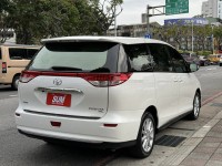 Toyota  Previa 金鑽店~網路超少，年份超新，這台是小改款又小改款的新進2018年式 PREVIA 2.4 最頂級 雙電動滑門（有原廠空力套件組小改款後才有） 循跡防滑 斜坡起步輔助 胎壓監控 7安 免鑰啟動車門鎖 定速 環景影像 光感應頭燈 電動尾門 電動摺疊後視鏡 第三排座椅電動收摺 後座影音系統 全景天窗 分區恆溫空調 電動座椅 電熱椅 後座出風口 主動轉向頭燈 HID頭燈 等多項配備！ | 新北市汽車商業同業公會｜TACA優良車商聯盟｜中古、二手車買車賣車公會認證保固