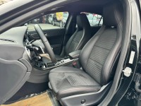Mercedes-Benz/賓士   A-CLASS  A180 金鑽店~超帥的賓士 5門掀背車來啦！新進2017年式 最頂規的A180 AMG版本 只跑9萬多公里喔！前車主非常的顧車 買到賺到 此車主要配備有 循跡防滑 9安 胎壓監控 主動安全預防系統 免鑰啟動車門鎖 定速 倒車影像 自動停車系統 光感應頭燈 雨滴感應雨刷 換檔撥片 恆溫分區空調 粉塵過濾器 雙前座跑車座椅 電動記憶座椅 後座出風口 LED頭燈 空力套件 等超多樣配備！ | 新北市汽車商業同業公會｜TACA優良車商聯盟｜中古、二手車買車賣車公會認證保固