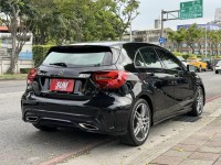 Mercedes-Benz/賓士   A-CLASS  A180 金鑽店~超帥的賓士 5門掀背車來啦！新進2017年式 最頂規的A180 AMG版本 只跑9萬多公里喔！前車主非常的顧車 買到賺到 此車主要配備有 循跡防滑 9安 胎壓監控 主動安全預防系統 免鑰啟動車門鎖 定速 倒車影像 自動停車系統 光感應頭燈 雨滴感應雨刷 換檔撥片 恆溫分區空調 粉塵過濾器 雙前座跑車座椅 電動記憶座椅 後座出風口 LED頭燈 空力套件 等超多樣配備！ | 新北市汽車商業同業公會｜TACA優良車商聯盟｜中古、二手車買車賣車公會認證保固