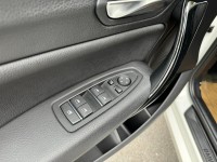 BMW/ 寶馬  1 SERIES  118i 運動版 金鑽店~BMW118i 白 里程保證只跑3萬多公里 主要配備有，循跡防滑 斜坡起步輔助 車道偏離警示系統 AEB自動緊急煞車系統 胎壓監控 6安 免鑰啟動車門鎖 定速 倒車影像 導航 光感應頭燈 雨滴感應雨刷 電動摺疊後視鏡   藍芽通訊 恆溫分區空調 雙電動座椅 後座出風口 粉塵過濾器 LED日行燈 頭燈 尾燈 等超多樣配備！ | 新北市汽車商業同業公會｜TACA優良車商聯盟｜中古、二手車買車賣車公會認證保固