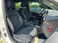 Mercedes-Benz/賓士   B-CLASS  B180 金鑽店~賓士總代理B180 AMG版本！ 主要配備有，AEB自動煞停 主動安全預防系統 循跡防滑 胎壓監控 9安 免鑰匙啟動車門鎖 定速 自動停車系統 光感應頭燈 雨滴感應雨刷 倒車影像 電動摺疊後視鏡 換檔撥片 分區恆溫空調 粉塵過濾器 雙電動記憶座椅 後座出風口 LED日行燈 頭燈 尾燈 空力套件 等超多項配備！ | 新北市汽車商業同業公會｜TACA優良車商聯盟｜中古、二手車買車賣車公會認證保固