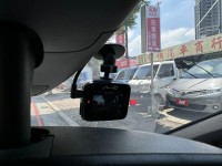 Mercedes-Benz/賓士   B-CLASS  B180 金鑽店~賓士總代理B180 AMG版本！ 主要配備有，AEB自動煞停 主動安全預防系統 循跡防滑 胎壓監控 9安 免鑰匙啟動車門鎖 定速 自動停車系統 光感應頭燈 雨滴感應雨刷 倒車影像 電動摺疊後視鏡 換檔撥片 分區恆溫空調 粉塵過濾器 雙電動記憶座椅 後座出風口 LED日行燈 頭燈 尾燈 空力套件 等超多項配備！ | 新北市汽車商業同業公會｜TACA優良車商聯盟｜中古、二手車買車賣車公會認證保固