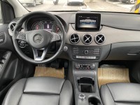 Mercedes-Benz/賓士   B-CLASS  B180 金鑽店~總代理B180白 原廠保養 里程保證只跑6萬多公里 小改款 免鑰啟動 後座出風口 定速 自動停車 循跡防滑 9安 主動式安全防護系統 胎壓監控 等多樣配備！ | 新北市汽車商業同業公會｜TACA優良車商聯盟｜中古、二手車買車賣車公會認證保固