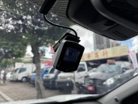 Honda  CR-V 金鑽店~CR-V 1.5S 里程保證5萬多公里 ！主要配備有 ACC主動跟車 車道維持輔助 車道偏離警示 車道變換輔助 斜坡起步輔助 循跡防滑 AEB自動緊急煞車 遠光燈自動控制 胎壓監控 8安 免鑰啟動車門鎖 定速 雨滴感應雨刷 全景天窗 電動尾門 衛星導航 恆溫分區空調 電動座椅 後座出風口 換檔撥片 LED日行燈 頭燈 尾燈 等超多項配備！ | 新北市汽車商業同業公會｜TACA優良車商聯盟｜中古、二手車買車賣車公會認證保固
