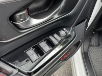 Honda  CR-V 金鑽店~CR-V 1.5S 里程保證5萬多公里 ！主要配備有 ACC主動跟車 車道維持輔助 車道偏離警示 車道變換輔助 斜坡起步輔助 循跡防滑 AEB自動緊急煞車 遠光燈自動控制 胎壓監控 8安 免鑰啟動車門鎖 定速 雨滴感應雨刷 全景天窗 電動尾門 衛星導航 恆溫分區空調 電動座椅 後座出風口 換檔撥片 LED日行燈 頭燈 尾燈 等超多項配備！ | 新北市汽車商業同業公會｜TACA優良車商聯盟｜中古、二手車買車賣車公會認證保固