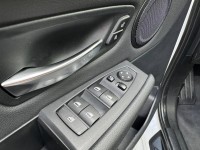 BMW/ 寶馬  2 SERIES  218i 金鑽店~BMW218i 白 主要配備有 循跡防滑 斜坡起步輔助 胎壓監控 6安 免鑰啟動車門 定速 倒車影像 光感應頭燈 雨滴感應雨刷 電動折疊後視鏡 分區恆溫空調 雙電動座椅 粉塵過濾器 後座出風口 LED日行燈 頭燈 尾燈 等多項配備！ | 新北市汽車商業同業公會｜TACA優良車商聯盟｜中古、二手車買車賣車公會認證保固