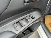 Toyota  SIENTA 金鑽店~SIENTA 1.8 雙電滑門 車道偏離 變換輔助系統 AEB自動緊急煞車系統 遠光燈自動控制 胎壓監控 斜坡起步輔助 循跡防滑 8安 免鑰啟動車門鎖 定速 光感應頭燈 電動摺疊後視鏡 盲點偵測 藍芽通訊 方向盤快控鍵 恆溫空調 後座出風口 粉塵過濾器 LED日行燈 等多項配備！ | 新北市汽車商業同業公會｜TACA優良車商聯盟｜中古、二手車買車賣車公會認證保固
