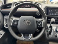 Toyota  SIENTA 金鑽店~SIENTA 1.8 雙電滑門 車道偏離 變換輔助系統 AEB自動緊急煞車系統 遠光燈自動控制 胎壓監控 斜坡起步輔助 循跡防滑 8安 免鑰啟動車門鎖 定速 光感應頭燈 電動摺疊後視鏡 盲點偵測 藍芽通訊 方向盤快控鍵 恆溫空調 後座出風口 粉塵過濾器 LED日行燈 等多項配備！ | 新北市汽車商業同業公會｜TACA優良車商聯盟｜中古、二手車買車賣車公會認證保固