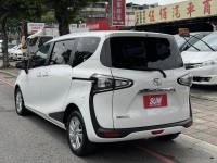 Toyota  SIENTA 金鑽店~SIENTA 1.8 雙電滑門 車道偏離 變換輔助系統 AEB自動緊急煞車系統 遠光燈自動控制 胎壓監控 斜坡起步輔助 循跡防滑 8安 免鑰啟動車門鎖 定速 光感應頭燈 電動摺疊後視鏡 盲點偵測 藍芽通訊 方向盤快控鍵 恆溫空調 後座出風口 粉塵過濾器 LED日行燈 等多項配備！ | 新北市汽車商業同業公會｜TACA優良車商聯盟｜中古、二手車買車賣車公會認證保固