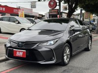 Toyota  Altis 金鑽店~ALTIS油電 里程保證只跑3萬多公里!! 車況超優 主要配備有，ACC自動跟車升級全速域 車道偏離 車道變換 車道維持 循跡防滑 斜坡起步輔助 AEB自動煞停 遠光燈自動控制 胎壓監控 9安 免鑰啟動車門鎖 定速 盲點偵測 安卓機 導航 倒車影像 恆溫空調 粉塵過濾器 後座出風口 LED日行燈 等超多項配備！ | 新北市汽車商業同業公會｜TACA優良車商聯盟｜中古、二手車買車賣車公會認證保固