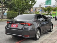 Toyota  Altis 金鑽店~ALTIS油電 里程保證只跑3萬多公里!! 車況超優 主要配備有，ACC自動跟車升級全速域 車道偏離 車道變換 車道維持 循跡防滑 斜坡起步輔助 AEB自動煞停 遠光燈自動控制 胎壓監控 9安 免鑰啟動車門鎖 定速 盲點偵測 安卓機 導航 倒車影像 恆溫空調 粉塵過濾器 後座出風口 LED日行燈 等超多項配備！ | 新北市汽車商業同業公會｜TACA優良車商聯盟｜中古、二手車買車賣車公會認證保固
