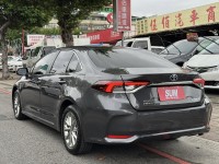 Toyota  Altis 金鑽店~ALTIS油電 里程保證只跑3萬多公里!! 車況超優 主要配備有，ACC自動跟車升級全速域 車道偏離 車道變換 車道維持 循跡防滑 斜坡起步輔助 AEB自動煞停 遠光燈自動控制 胎壓監控 9安 免鑰啟動車門鎖 定速 盲點偵測 安卓機 導航 倒車影像 恆溫空調 粉塵過濾器 後座出風口 LED日行燈 等超多項配備！ | 新北市汽車商業同業公會｜TACA優良車商聯盟｜中古、二手車買車賣車公會認證保固