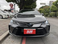 Toyota  Altis 金鑽店~ALTIS油電 里程保證只跑3萬多公里!! 車況超優 主要配備有，ACC自動跟車升級全速域 車道偏離 車道變換 車道維持 循跡防滑 斜坡起步輔助 AEB自動煞停 遠光燈自動控制 胎壓監控 9安 免鑰啟動車門鎖 定速 盲點偵測 安卓機 導航 倒車影像 恆溫空調 粉塵過濾器 後座出風口 LED日行燈 等超多項配備！ | 新北市汽車商業同業公會｜TACA優良車商聯盟｜中古、二手車買車賣車公會認證保固