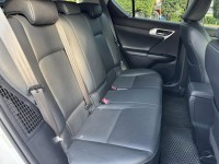 Lexus  CT200H 金鑽店~CT200h 白 油電混合 1.8 省油省稅 主要配備有，循跡防滑 免鑰啟動車門鎖 定速 光感應頭燈 感應雨刷 10安 方向盤快控鍵 分區恆溫空調 駕駛座電動座椅 雙前座電熱椅 LED日行燈 尾燈 等多項配備！ | 新北市汽車商業同業公會｜TACA優良車商聯盟｜中古、二手車買車賣車公會認證保固