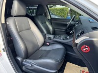 Lexus  CT200H 金鑽店~CT200h 白 油電混合 1.8 省油省稅 主要配備有，循跡防滑 免鑰啟動車門鎖 定速 光感應頭燈 感應雨刷 10安 方向盤快控鍵 分區恆溫空調 駕駛座電動座椅 雙前座電熱椅 LED日行燈 尾燈 等多項配備！ | 新北市汽車商業同業公會｜TACA優良車商聯盟｜中古、二手車買車賣車公會認證保固