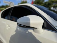 Lexus  CT200H 金鑽店~CT200h 白 油電混合 1.8 省油省稅 主要配備有，循跡防滑 免鑰啟動車門鎖 定速 光感應頭燈 感應雨刷 10安 方向盤快控鍵 分區恆溫空調 駕駛座電動座椅 雙前座電熱椅 LED日行燈 尾燈 等多項配備！ | 新北市汽車商業同業公會｜TACA優良車商聯盟｜中古、二手車買車賣車公會認證保固