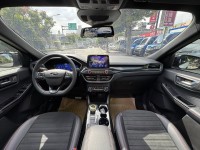 Ford/福特  Kuga 金鑽店~Kuga  ST-Line AWD 2.0 新車價120幾萬 6大系統 原廠保固中 里程保證只跑3萬多公里！主要配備有，ACC主動跟車 車道維持輔助 車道變換輔助 車道偏離警示 循跡防滑 斜坡起步輔助 AEB自動緊急煞車 7安 遠光燈自動控制 胎壓監控 免鑰啟動車門鎖 定速 360度環景影像 雨滴感應雨刷 光感應頭燈 全景天窗 電動尾門 HUD抬頭顯示器 電動摺疊後視鏡 導航 換檔撥片 分區恆溫空調 粉塵過濾器 電動座椅 後座出風口 雙前座跑車座椅 LED頭燈 尾燈 日行燈 主動轉向燈 空力套件  | 新北市汽車商業同業公會｜TACA優良車商聯盟｜中古、二手車買車賣車公會認證保固