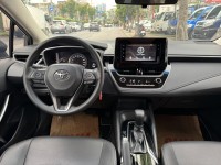 Toyota  Altis 金鑽店~ALTIS 1.8 灰 主要配備有 ACC主動跟車系統 車道偏離警示 車道維持輔助 斜坡起步輔助 AEB自動緊急煞車 遠光燈自動控制 胎壓監控 循跡防滑 9安 定速 光感應頭燈 電動折疊後視鏡 恆溫空調 粉塵過濾器 後座出風口 LED日行燈 尾燈 等多項配備！ | 新北市汽車商業同業公會｜TACA優良車商聯盟｜中古、二手車買車賣車公會認證保固