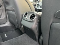Mercedes-Benz/賓士   C-CLASS  C250 金鑽店~賓士旗艦小改款C250AMG 只跑6萬多公里 主要配備有，選配全景天窗 大螢幕 導航 無線Apple CarPlay ￼倒車影像 9安 遠光燈自動控制 胎壓監控 AEB自動緊急煞車 車道變換輔助 主動安全預防系統 循跡防滑 定速 自動停車系統 雨滴感應雨刷 光感應頭燈 電動摺疊後視鏡 換檔撥片 分區恆溫空調 雙電動記憶座椅 粉塵過濾器 後座出風口 空力套件 LED日行燈 頭燈 尾燈 主動轉向頭燈 等多項配備！ | 新北市汽車商業同業公會｜TACA優良車商聯盟｜中古、二手車買車賣車公會認證保固