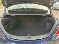 Mercedes-Benz/賓士   C-CLASS  C250 金鑽店~賓士旗艦小改款C250AMG 只跑6萬多公里 主要配備有，選配全景天窗 大螢幕 導航 無線Apple CarPlay ￼倒車影像 9安 遠光燈自動控制 胎壓監控 AEB自動緊急煞車 車道變換輔助 主動安全預防系統 循跡防滑 定速 自動停車系統 雨滴感應雨刷 光感應頭燈 電動摺疊後視鏡 換檔撥片 分區恆溫空調 雙電動記憶座椅 粉塵過濾器 後座出風口 空力套件 LED日行燈 頭燈 尾燈 主動轉向頭燈 等多項配備！ | 新北市汽車商業同業公會｜TACA優良車商聯盟｜中古、二手車買車賣車公會認證保固