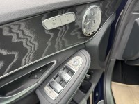 Mercedes-Benz/賓士   C-CLASS  C250 金鑽店~賓士旗艦小改款C250AMG 只跑6萬多公里 主要配備有，選配全景天窗 大螢幕 導航 無線Apple CarPlay ￼倒車影像 9安 遠光燈自動控制 胎壓監控 AEB自動緊急煞車 車道變換輔助 主動安全預防系統 循跡防滑 定速 自動停車系統 雨滴感應雨刷 光感應頭燈 電動摺疊後視鏡 換檔撥片 分區恆溫空調 雙電動記憶座椅 粉塵過濾器 後座出風口 空力套件 LED日行燈 頭燈 尾燈 主動轉向頭燈 等多項配備！ | 新北市汽車商業同業公會｜TACA優良車商聯盟｜中古、二手車買車賣車公會認證保固