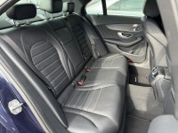 Mercedes-Benz/賓士   C-CLASS  C250 金鑽店~賓士旗艦小改款C250AMG 只跑6萬多公里 主要配備有，選配全景天窗 大螢幕 導航 無線Apple CarPlay ￼倒車影像 9安 遠光燈自動控制 胎壓監控 AEB自動緊急煞車 車道變換輔助 主動安全預防系統 循跡防滑 定速 自動停車系統 雨滴感應雨刷 光感應頭燈 電動摺疊後視鏡 換檔撥片 分區恆溫空調 雙電動記憶座椅 粉塵過濾器 後座出風口 空力套件 LED日行燈 頭燈 尾燈 主動轉向頭燈 等多項配備！ | 新北市汽車商業同業公會｜TACA優良車商聯盟｜中古、二手車買車賣車公會認證保固