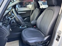 BMW/ 寶馬  2 SERIES  218i 金鑽店~BMW218i 白 主要配備有 循跡防滑 斜坡起步輔助 胎壓監控 6安 免鑰啟動車門 定速 倒車影像 光感應頭燈 雨滴感應雨刷 電動折疊後視鏡 分區恆溫空調 電動座椅 車道偏離警示 自動緊急煞車 自動停車 粉塵過濾器 後座出風口 LED日行燈 頭燈 尾燈 等多項配備！ | 新北市汽車商業同業公會｜TACA優良車商聯盟｜中古、二手車買車賣車公會認證保固