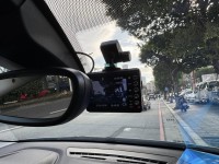 BMW/ 寶馬  2 SERIES  218i 金鑽店~BMW218i 白 主要配備有 循跡防滑 斜坡起步輔助 胎壓監控 6安 免鑰啟動車門 定速 倒車影像 光感應頭燈 雨滴感應雨刷 電動折疊後視鏡 分區恆溫空調 電動座椅 車道偏離警示 自動緊急煞車 自動停車 粉塵過濾器 後座出風口 LED日行燈 頭燈 尾燈 等多項配備！ | 新北市汽車商業同業公會｜TACA優良車商聯盟｜中古、二手車買車賣車公會認證保固