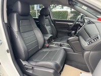 Honda  CR-V 金鑽店~2021年CR-V 1.5 VTi-S 白 里程保證 ACC主動跟車全速域 車道維持 變換 偏離 輔助系統 AEB自動煞停 遠光燈自動控制 斜坡起步輔助 循跡防滑 8安 電動尾門 胎壓監控 免鑰啟動車門鎖 定速 倒車影像 導航 多功能影音 右側影像無死角 後座出風口 LED頭燈 日行燈 尾燈 等多項配備！ | 新北市汽車商業同業公會｜TACA優良車商聯盟｜中古、二手車買車賣車公會認證保固