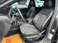 Ford/福特  Focus 金鑽店~Focus ST-Line 賽道版 ACC主動跟車系統 車道維持輔助 車道變換輔助 車道偏離警示 斜坡起步輔助 循跡防滑 8安 AEB自動煞車 遠光燈自動控制 胎壓監控 免鑰啟動車門鎖 定速 光感應頭燈 雨滴感應雨刷 導航 倒車影像 Apple CarPlay  電動摺疊後視鏡 HUD抬頭顯示器 分區恆溫空調 換檔撥片 粉塵過濾器 雙前座跑車座椅 ￼￼電動椅 後座出風口 LED日行燈 頭燈 尾燈 空力套件 全車貼膜 幾乎是滿配！ | 新北市汽車商業同業公會｜TACA優良車商聯盟｜中古、二手車買車賣車公會認證保固