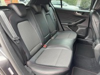 Ford/福特  Focus 金鑽店~Focus ST-Line 賽道版 ACC主動跟車系統 車道維持輔助 車道變換輔助 車道偏離警示 斜坡起步輔助 循跡防滑 8安 AEB自動煞車 遠光燈自動控制 胎壓監控 免鑰啟動車門鎖 定速 光感應頭燈 雨滴感應雨刷 導航 倒車影像 Apple CarPlay  電動摺疊後視鏡 HUD抬頭顯示器 分區恆溫空調 換檔撥片 粉塵過濾器 雙前座跑車座椅 ￼￼電動椅 後座出風口 LED日行燈 頭燈 尾燈 空力套件 全車貼膜 幾乎是滿配！ | 新北市汽車商業同業公會｜TACA優良車商聯盟｜中古、二手車買車賣車公會認證保固