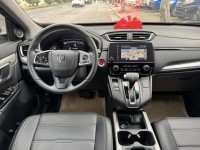 Honda  CR-V 金鑽店~CR-V 1.5 VTi-S 灰 里程保證只跑7萬多公里 ACC主動跟車全速域 車道維持 變換 偏離 輔助系統 AEB自動煞停 遠光燈自動控制 斜坡起步輔助 循跡防滑 8安 胎壓監控 免鑰啟動車門鎖 定速 倒車影像 導航 多功能影音 右側影像無死角 後座出風口 LED頭燈 日行燈 尾燈 等多項配備！ | 新北市汽車商業同業公會｜TACA優良車商聯盟｜中古、二手車買車賣車公會認證保固