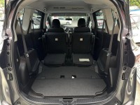 Toyota  SIENTA 金鑽店~SIENTA 1.8 正7人座 雙電動滑門 車道變換輔助系統 倒車影像 胎壓監控 斜坡起步輔助 循跡防滑 8安 免鑰啟動車門鎖 定速 光感應頭燈 電動摺疊後視鏡 盲點偵測 藍芽通訊 方向盤快控鍵 恆溫空調 後座出風口 粉塵過濾器 LED日行燈 等多項配備！ | 新北市汽車商業同業公會｜TACA優良車商聯盟｜中古、二手車買車賣車公會認證保固