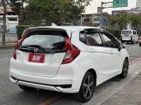 Honda  FIT 金鑽店~FIT 1.5頂級S版 ㄧ手車 里程保證4萬多公里 循跡防滑 胎壓監控 斜坡起步輔助 6安 免鑰啟動車門鎖 定速 恆溫空調 換檔撥片 原廠多功能大螢幕 導航 倒車影像 等多項配備！ | 新北市汽車商業同業公會｜TACA優良車商聯盟｜中古、二手車買車賣車公會認證保固