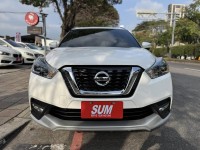 Nissan  Kicks 金鑽店~Kicks 1.5 智行旗艦版 主要配備有 車道偏離警示 車道變換輔助 AEB自動緊急煞車 遠光燈自動控制 胎壓監控 斜坡起步輔助 循跡防滑 6安 免鑰啟動車門鎖 定速 倒車影像輔助 360度環景影像 光感應頭燈 電動摺疊後視鏡 選配前後行車記錄器 Apple CarPlay 恆溫空調 粉塵過濾器 LED頭燈 車頂行李架 空力套件 等超多項配備！ | 新北市汽車商業同業公會｜TACA優良車商聯盟｜中古、二手車買車賣車公會認證保固
