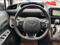 Toyota  SIENTA 金鑽店~SIENTA 1.8 正7人座 只跑7000多公里 雙電滑門 360度環景影像 車道偏離 變換輔助系統 AEB自動緊急煞車系統 遠光燈自動控制 胎壓監控 斜坡起步輔助 循跡防滑 8安 免鑰啟動車門鎖 定速 光感應頭燈 電動摺疊後視鏡 盲點偵測 導航 ￼Apple CarPlay 藍芽通訊 方向盤快控鍵 抬頭顯示器 前後行車記錄器 恆溫空調 後座出風口 粉塵過濾器 LED日行燈 等多項配備！ | 新北市汽車商業同業公會｜TACA優良車商聯盟｜中古、二手車買車賣車公會認證保固